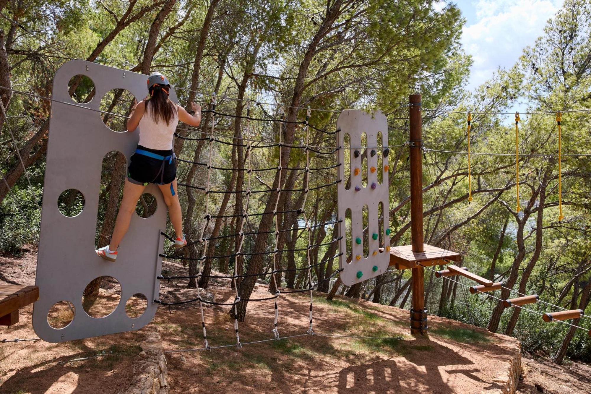 Dolce By Wyndham Athens Attica Riviera Hotel Vravrona Exterior photo Adventure park in Spain