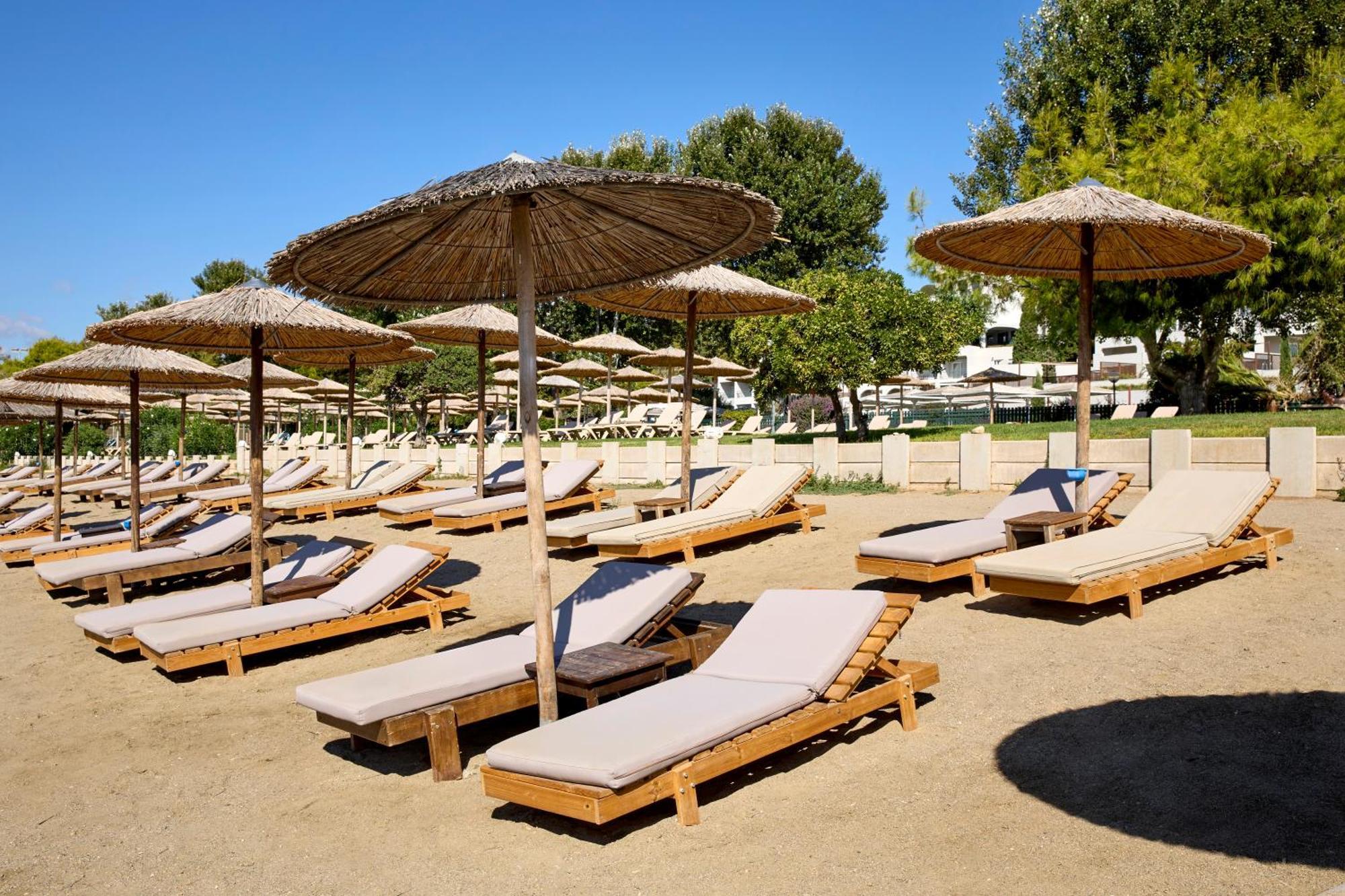 Dolce By Wyndham Athens Attica Riviera Hotel Vravrona Exterior photo Beach at the Grand Resort
