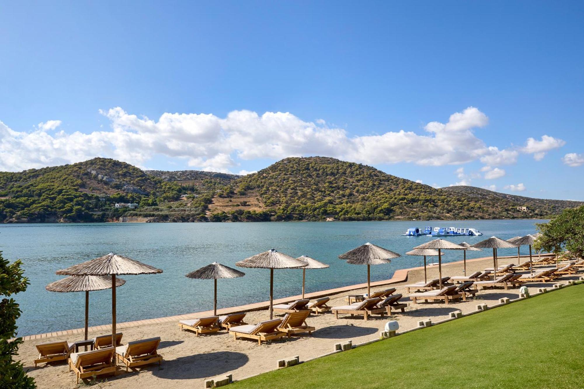 Dolce By Wyndham Athens Attica Riviera Hotel Vravrona Exterior photo Beach at the hotel