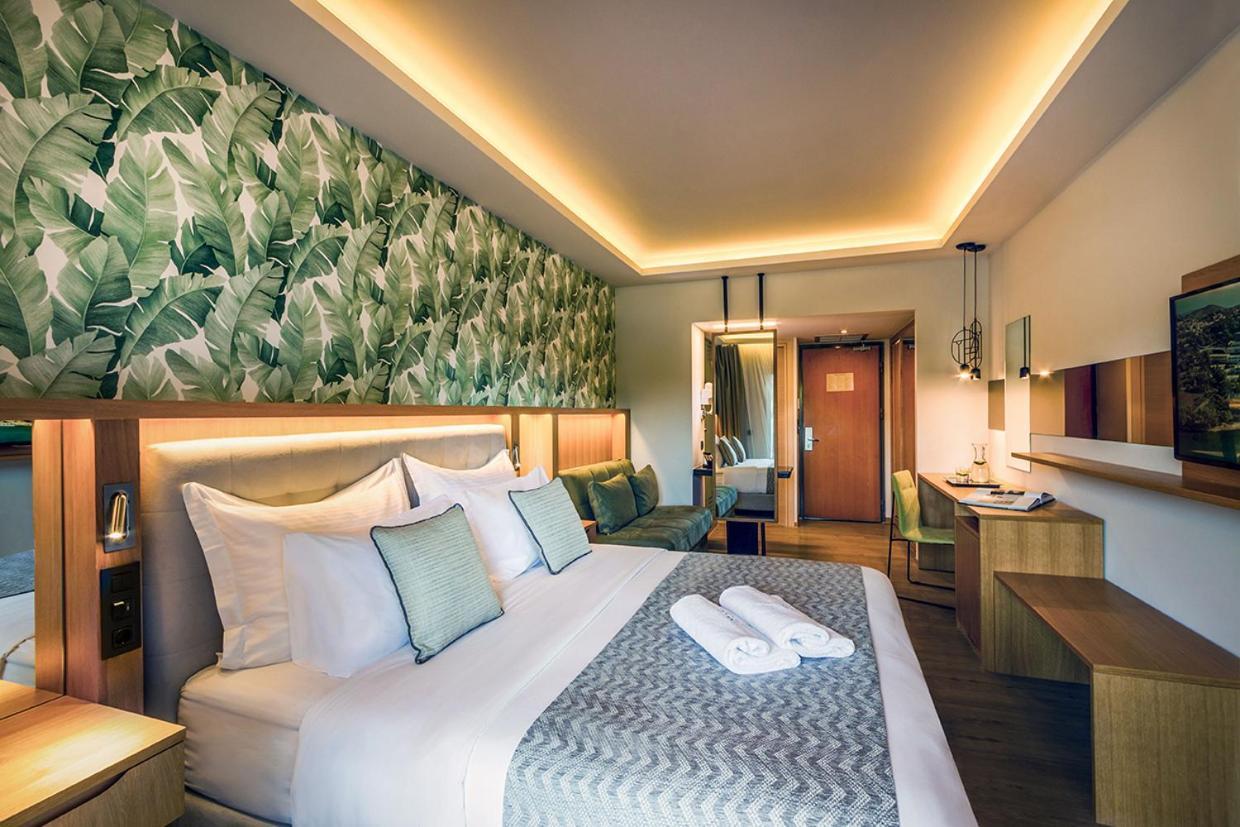Dolce By Wyndham Athens Attica Riviera Hotel Vravrona Exterior photo